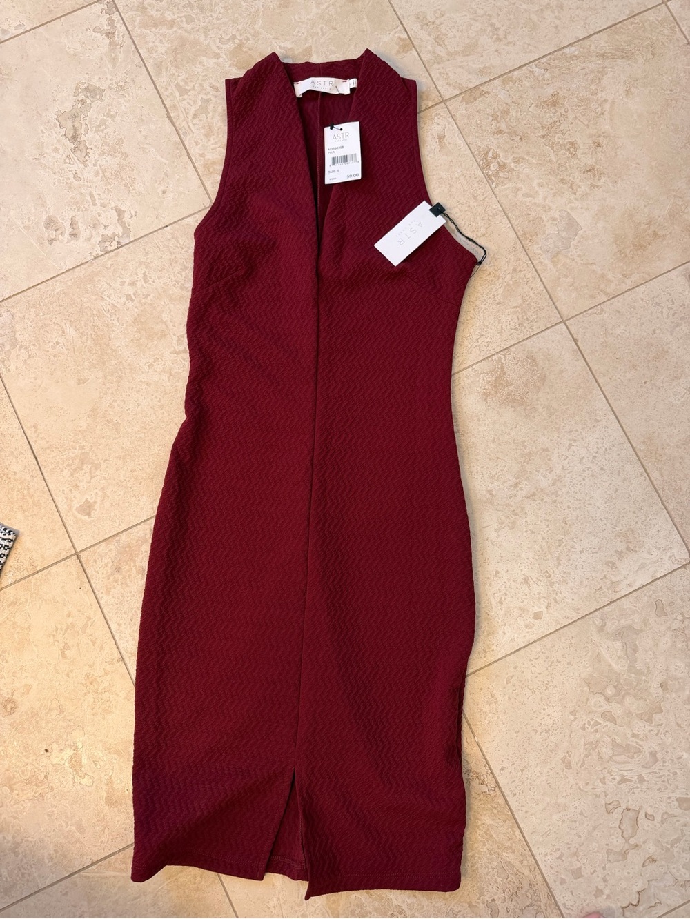 Astr Sleeveless Midi Bodycon Dress in Burgundy